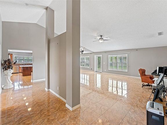 5th image of 3225 Lorimar Ln