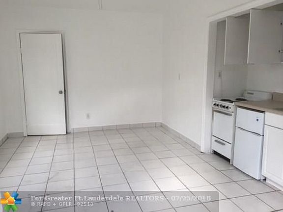 3rd image of 644 SW 4th Ave #A