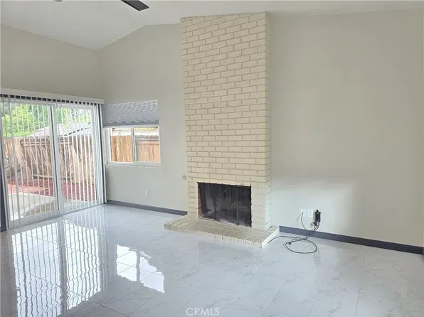 827 Willow Tree Ln, Fallbrook, CA 92028