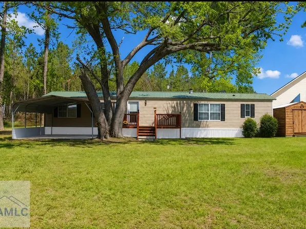 514 Walker Ln, Baxley, GA 31513
