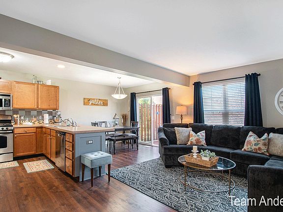 5th image of 899 Center Park Dr SW #20