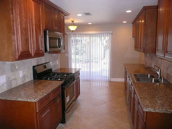 4th image of 6228 Clara Way