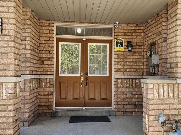 3rd image of 94 Unionville Cres