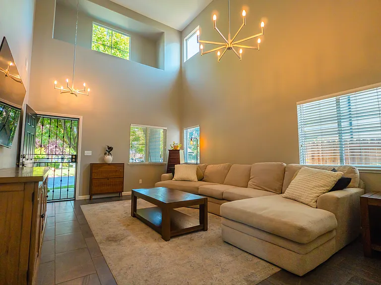 2521 Jubilee Dr — Photo 6