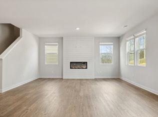 5320 Carodel Farm Way, Flowery Branch, GA 30542