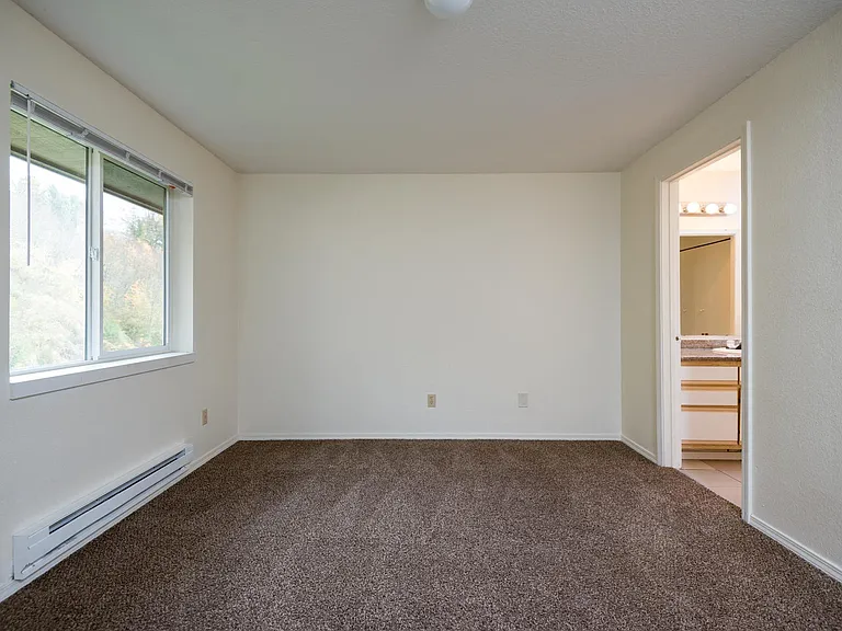 Caldera at Sunnybrook | The Landing Bedroom with Bathroom