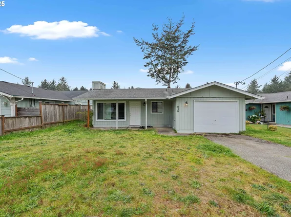 1030 Augustine Ave, Coos Bay, OR 97420