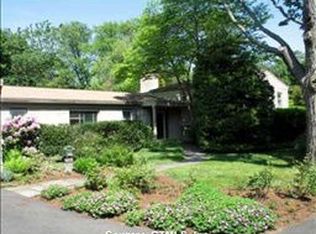 53 Briarwood Rd, West Hartford, CT 06107