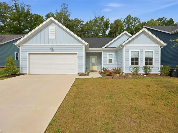 1063 Grey Flint Pl, Mebane, NC 27302