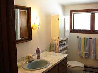 4th image of 1321 N 121st St