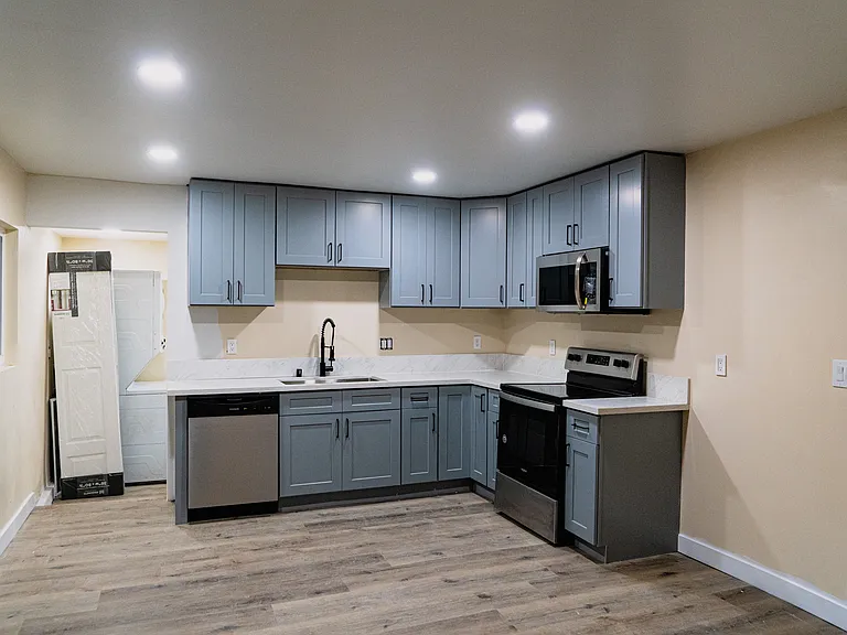 2233 Logan Ave #2 — Photo 6