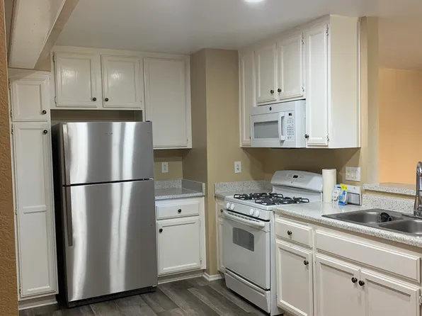 1365 Crafton Ave APT 1111, Mentone, CA 92359