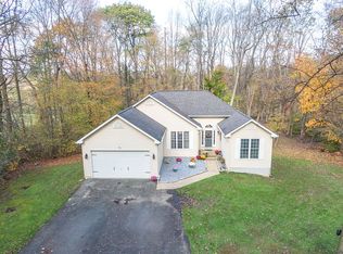 15 Warner Woods Rd, Elkton, MD 21921