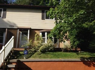 1205 Bartlow St, Morgantown, WV 26505