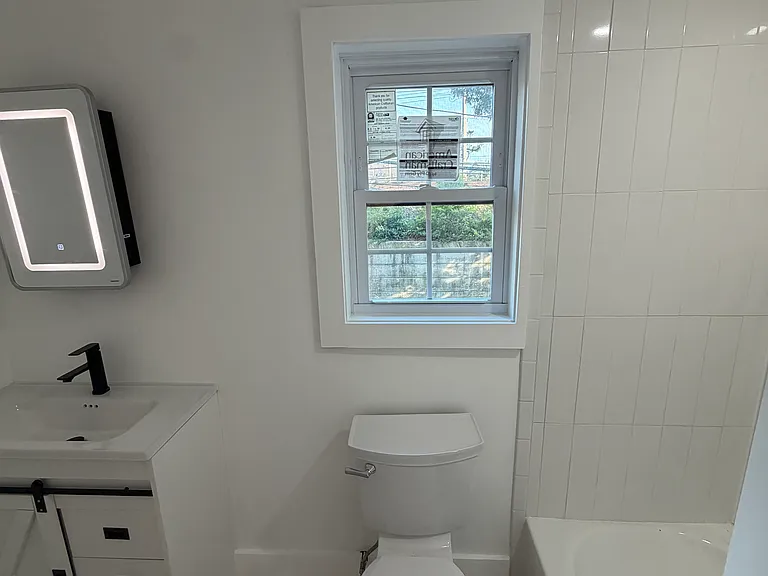 227 N Railroad Ave — Photo 11