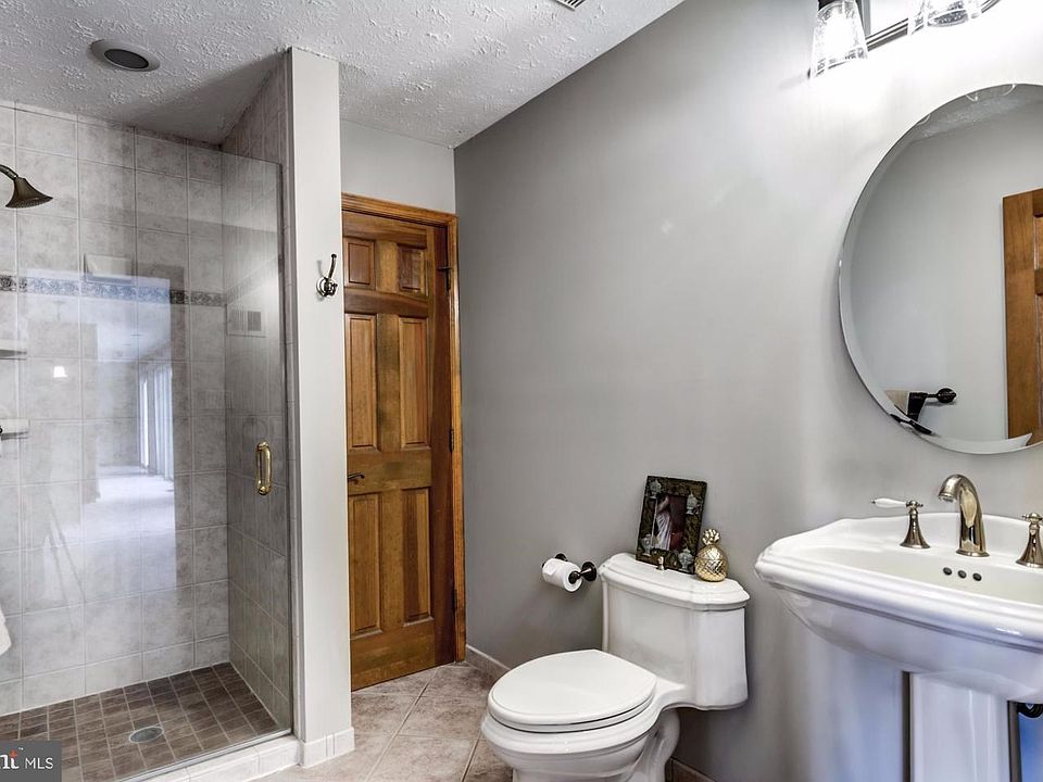 1st image of 14960 Largo Vista Dr