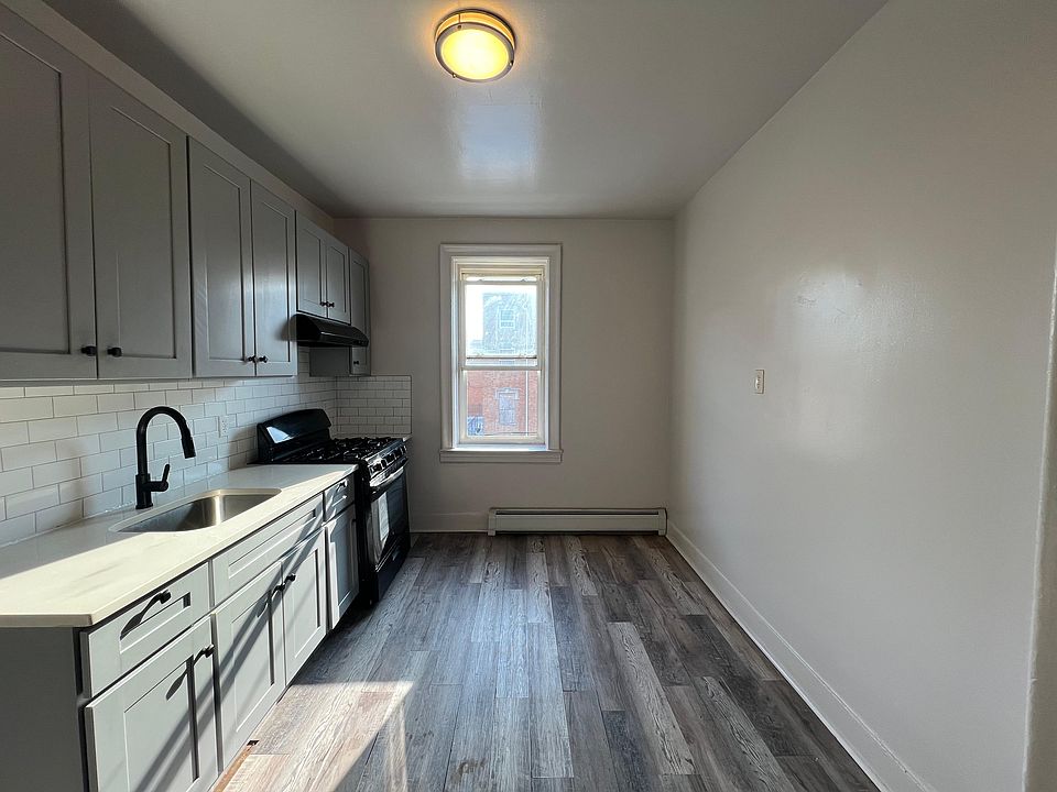 1st image of 77 W 47th St #9E