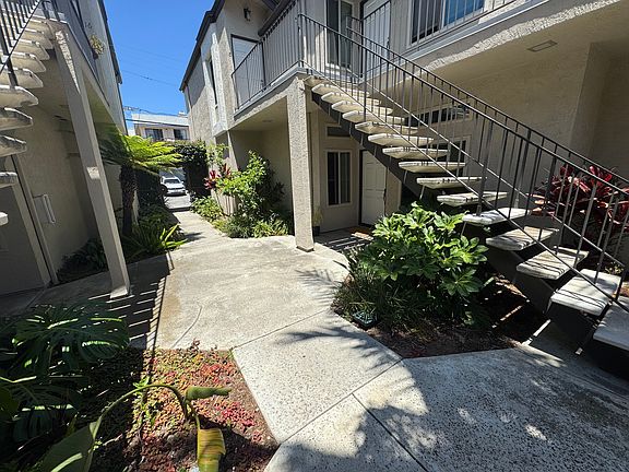 4th image of 3962 Bancroft St Unit 3