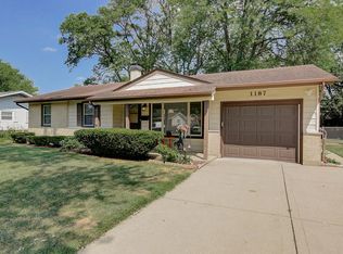 1187 Bosworth Ln, Elk Grove Village, IL 60007