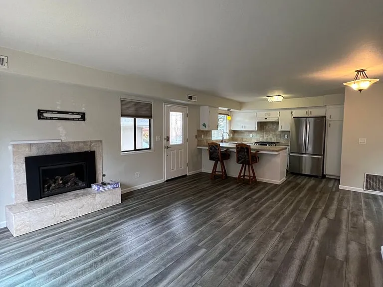 228 Treasure Island Dr — Photo 8