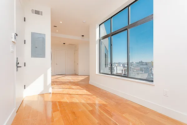 Rented by MySpaceNYC | media 44