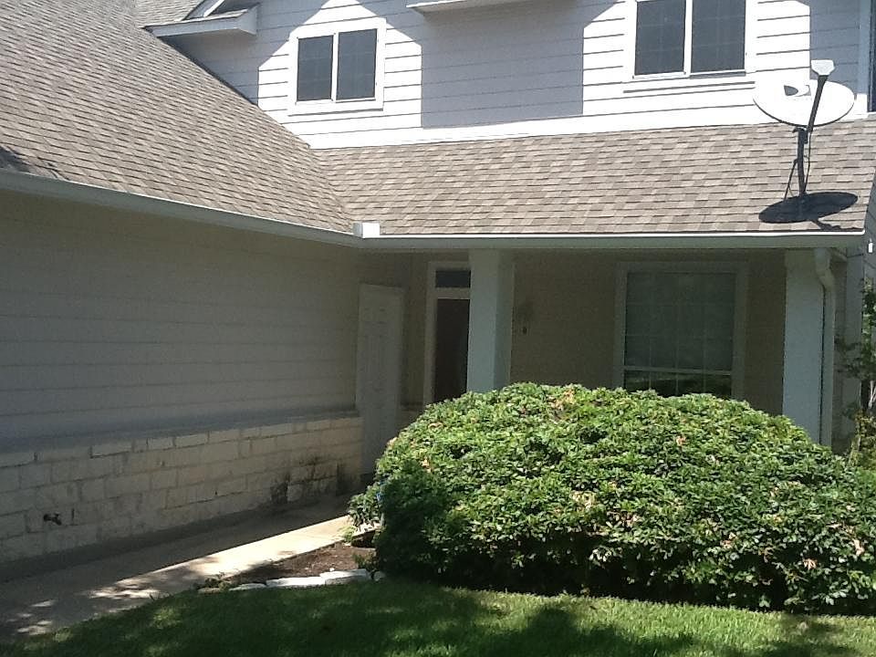 1st image of 2912 Thrushwood Dr #B