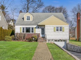 145 Anderson Ave, Scarsdale, NY 10583