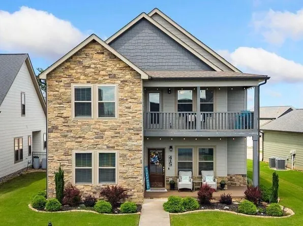 415 Tuscany Village Dr, Ringgold, GA 30736