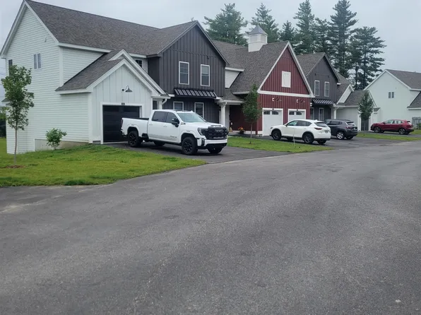 5-A Mustang Drive A- END UNIT, Litchfield, NH 03052