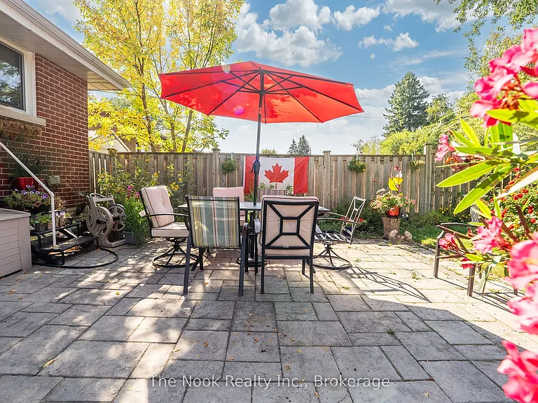 464 Gibbons St #BASEMENT — Photo 4