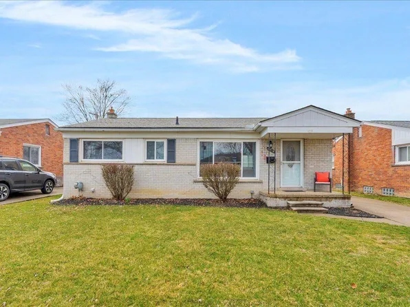 30119 Rosebriar St, Saint Clair Shores, MI 48082
