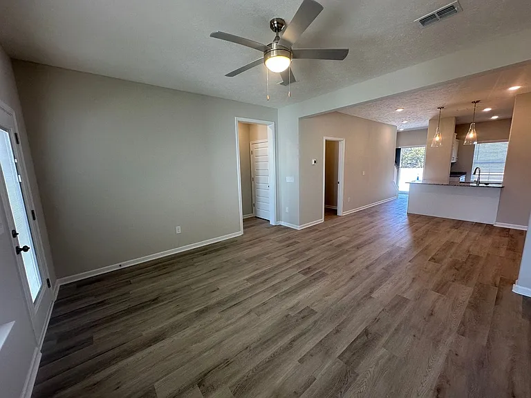 1850 Madison St #302 — Photo 8