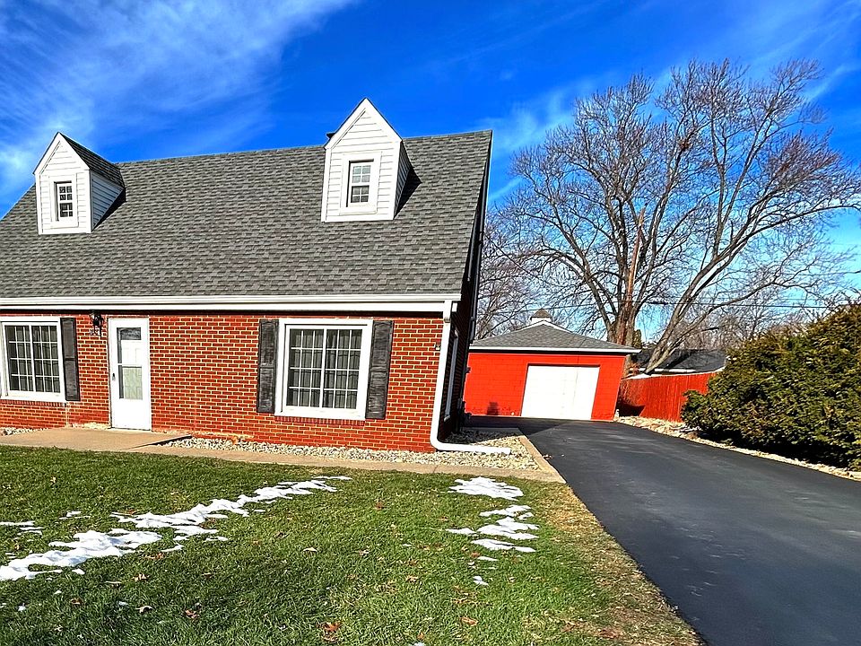 1st image of 128 E Greenview Ave