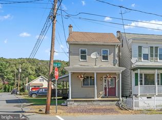 1 Pine St, Branchdale, PA 17923