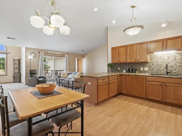 1301 College AVENUE #7F, South Milwaukee, WI 53172