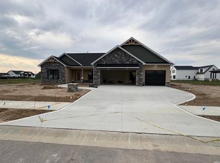 893 Cascata Trl, Huntertown, IN