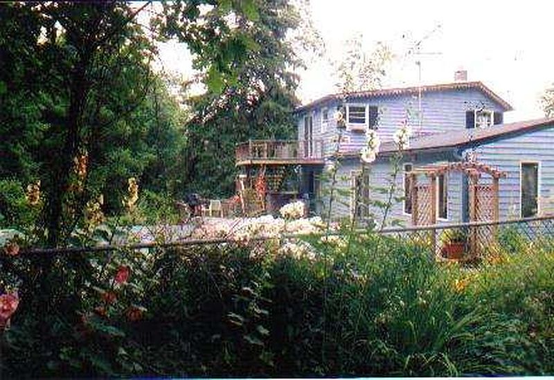 2nd image of 160 RICKARD Road