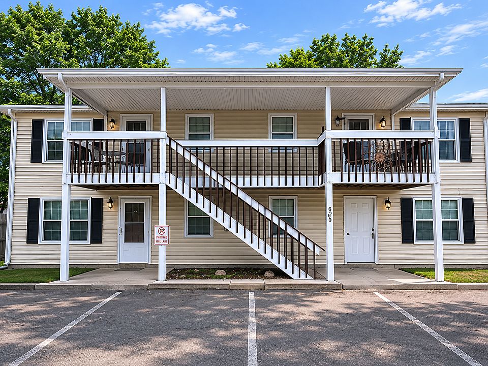 1st image of 8580 Tidewater Dr #B