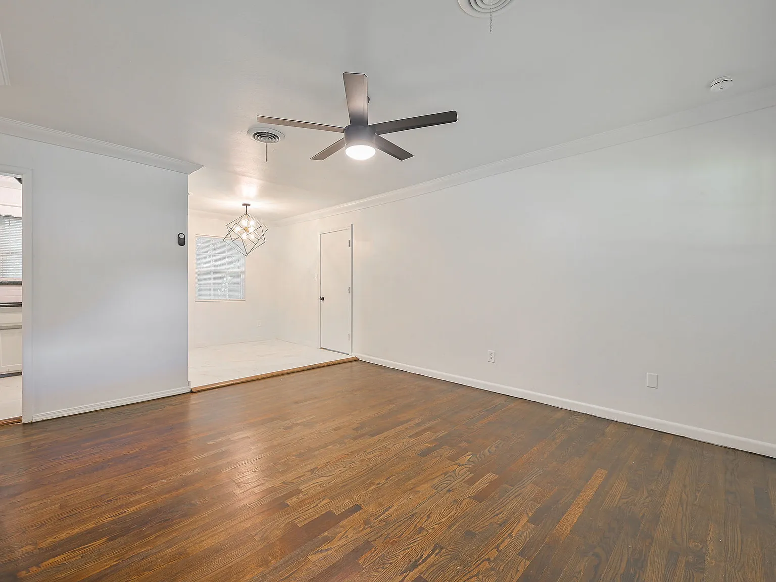 3501 Sycamore Drive - 1 — Photo 4