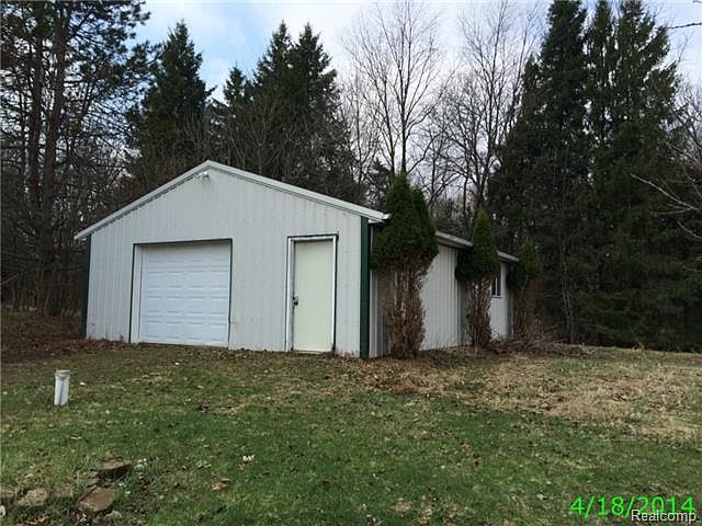 Pole barn