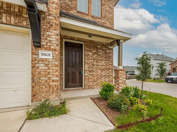 5th image of 5801 Marostica Ln #1