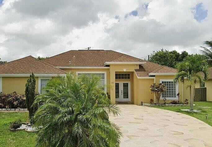 1st image of 485 SW Dagget Avenue