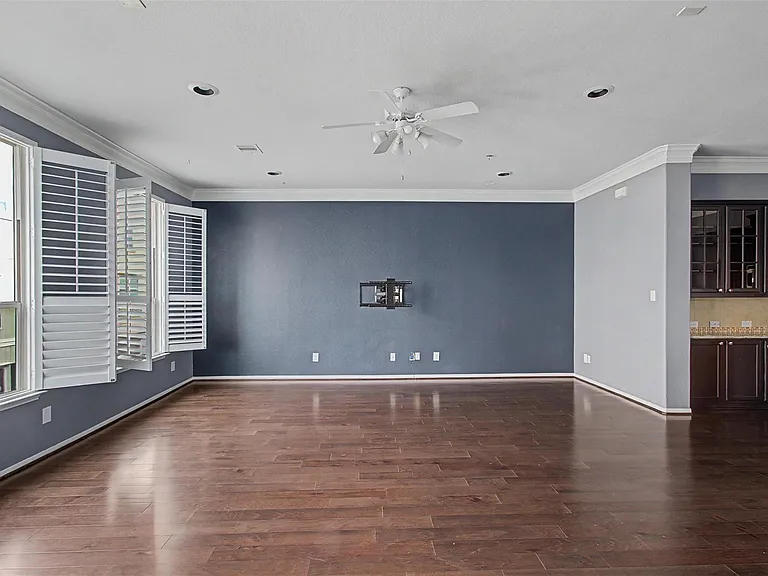 6363 Fairdale Ln #H — Photo 31