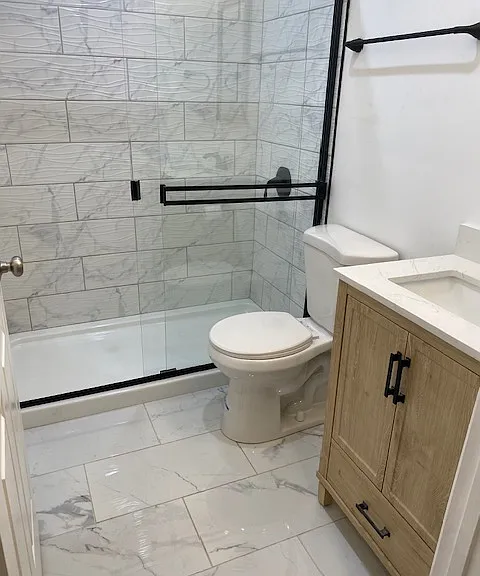 405 Hancock St — Photo 9