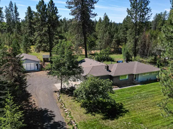 3724 E Buck Brush Ave, Chattaroy, WA 99003