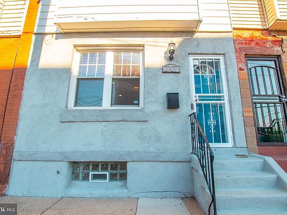 2nd image of 2707 Morris St