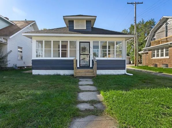 902 E Ewing Ave, South Bend, IN 46613