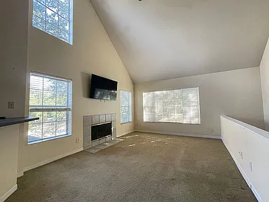 13700 Richmond Park Dr N APT 605 — exterior photo