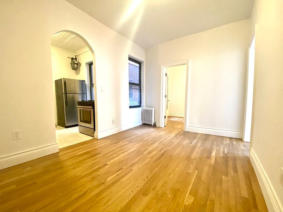 1st image of 13 Allen St #4B