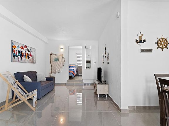 3rd image of 23 Villa Verde